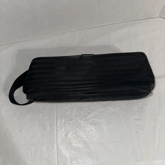 Tumi Black Nylon Travel Toiletry Bag With Zipper Closure & Handle Strap - Picture 2 of 4